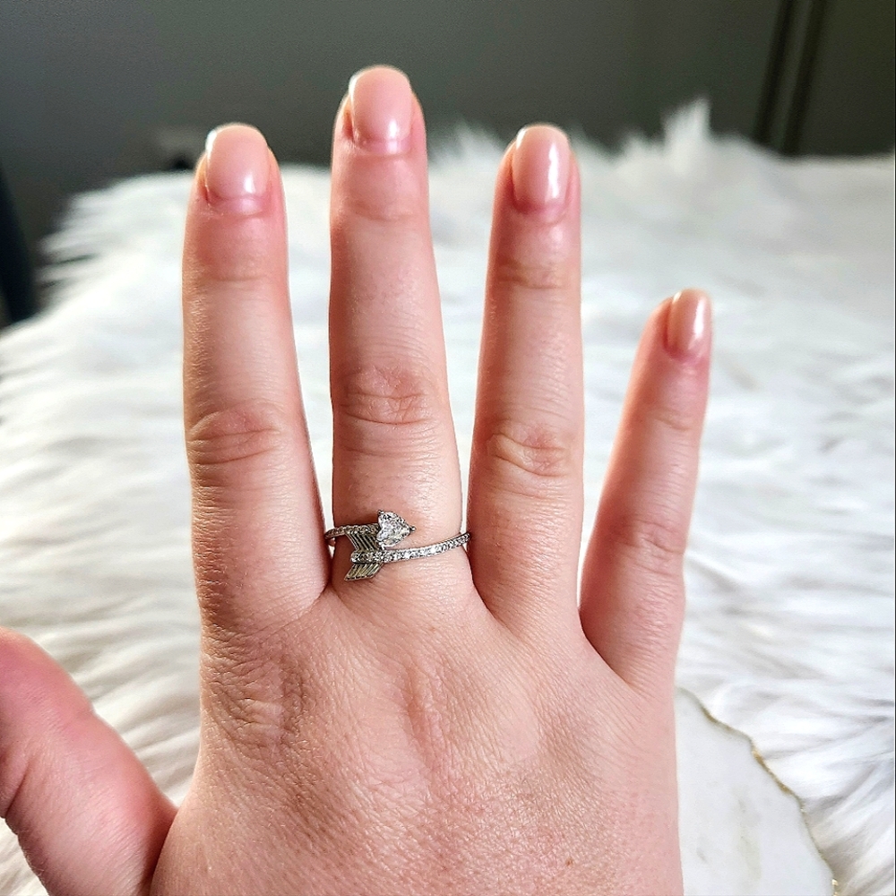 NWT Ryze White Frost Cubic Zirconia .925 Sterling Silver 'Arrow' Ring - Size 9 - Picture 8 of 8
